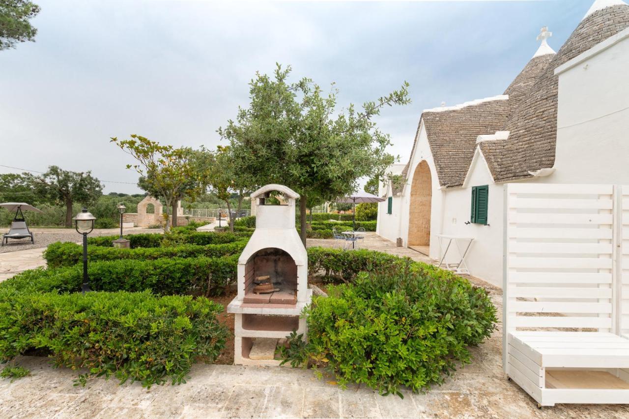 Trullo Il Focolare In Masseria Cisternino Kültér fotó