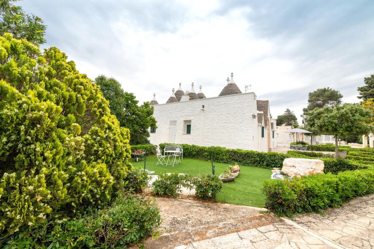 Trullo Il Focolare In Masseria Cisternino Kültér fotó
